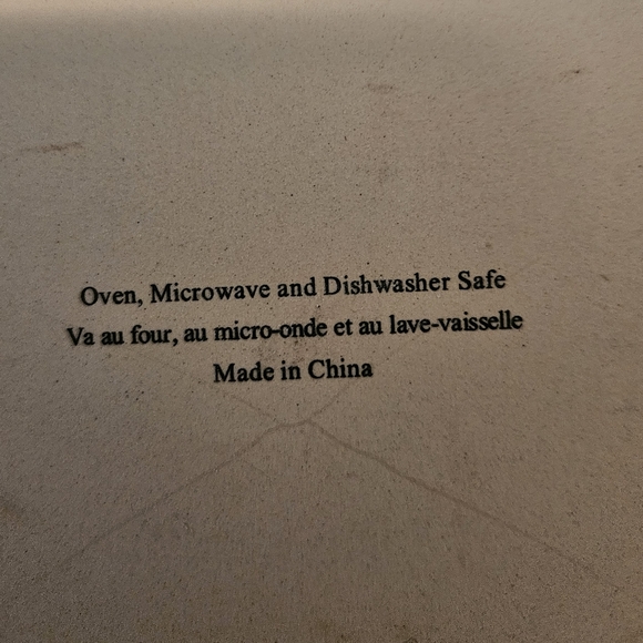 Holiday Winter Bread, Dessert, Casserole Ceramic Baking Dish - Picture 4 of 5